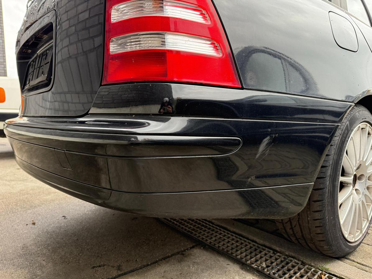 Mercedes C Klasse W203 original Stoßstange Stoßfänger hinten 040 Schwarz Kombi BJ04